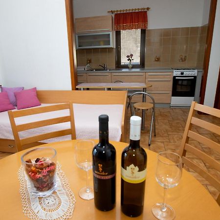 Guesthouse Sanabor 포스토이나 외부 사진
