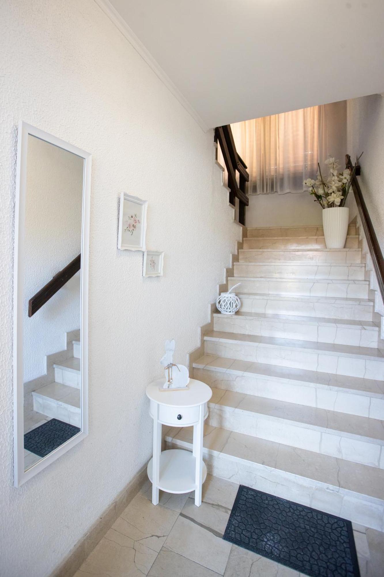 Guesthouse Sanabor 포스토이나 외부 사진
