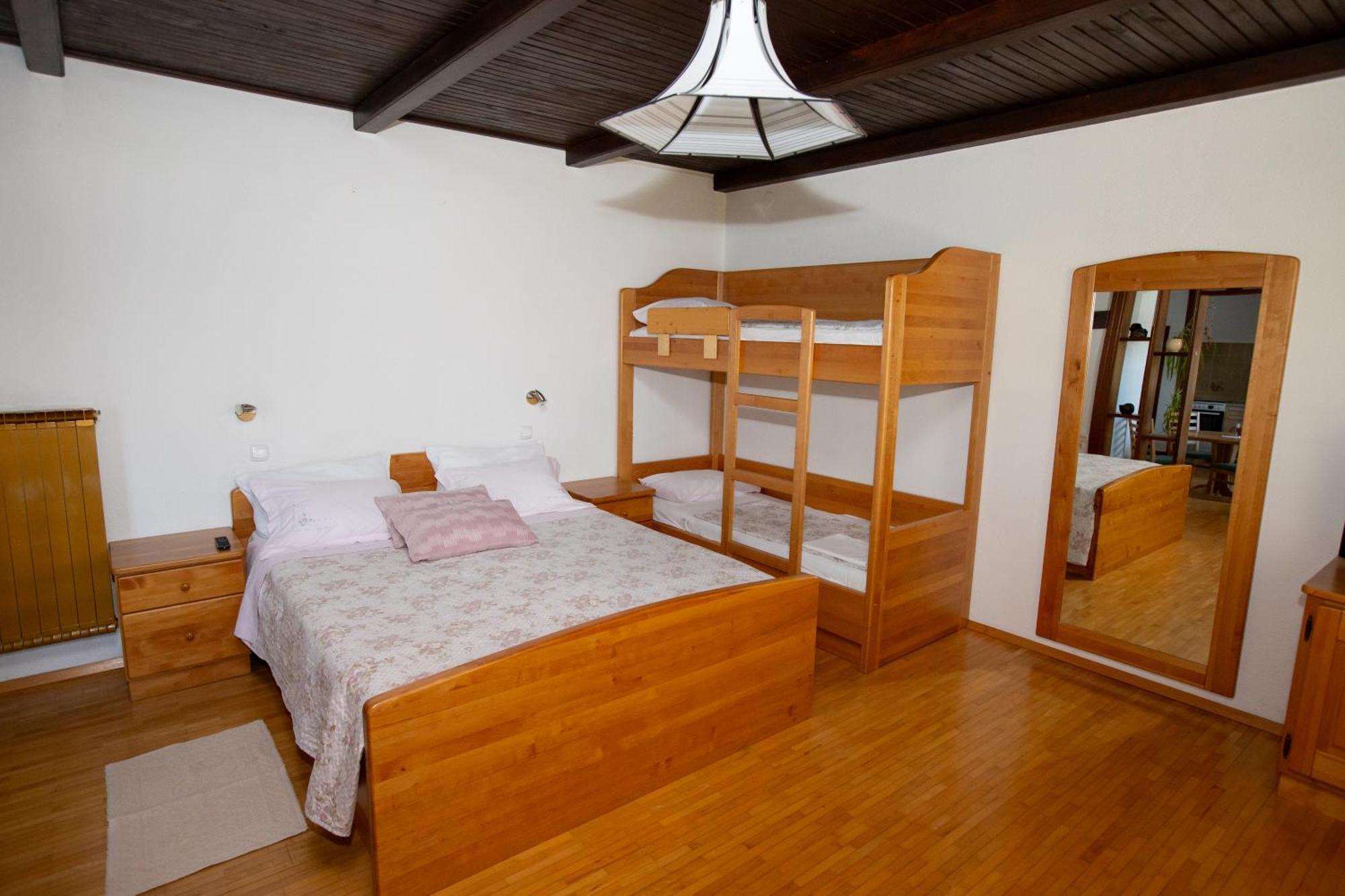Guesthouse Sanabor 포스토이나 외부 사진