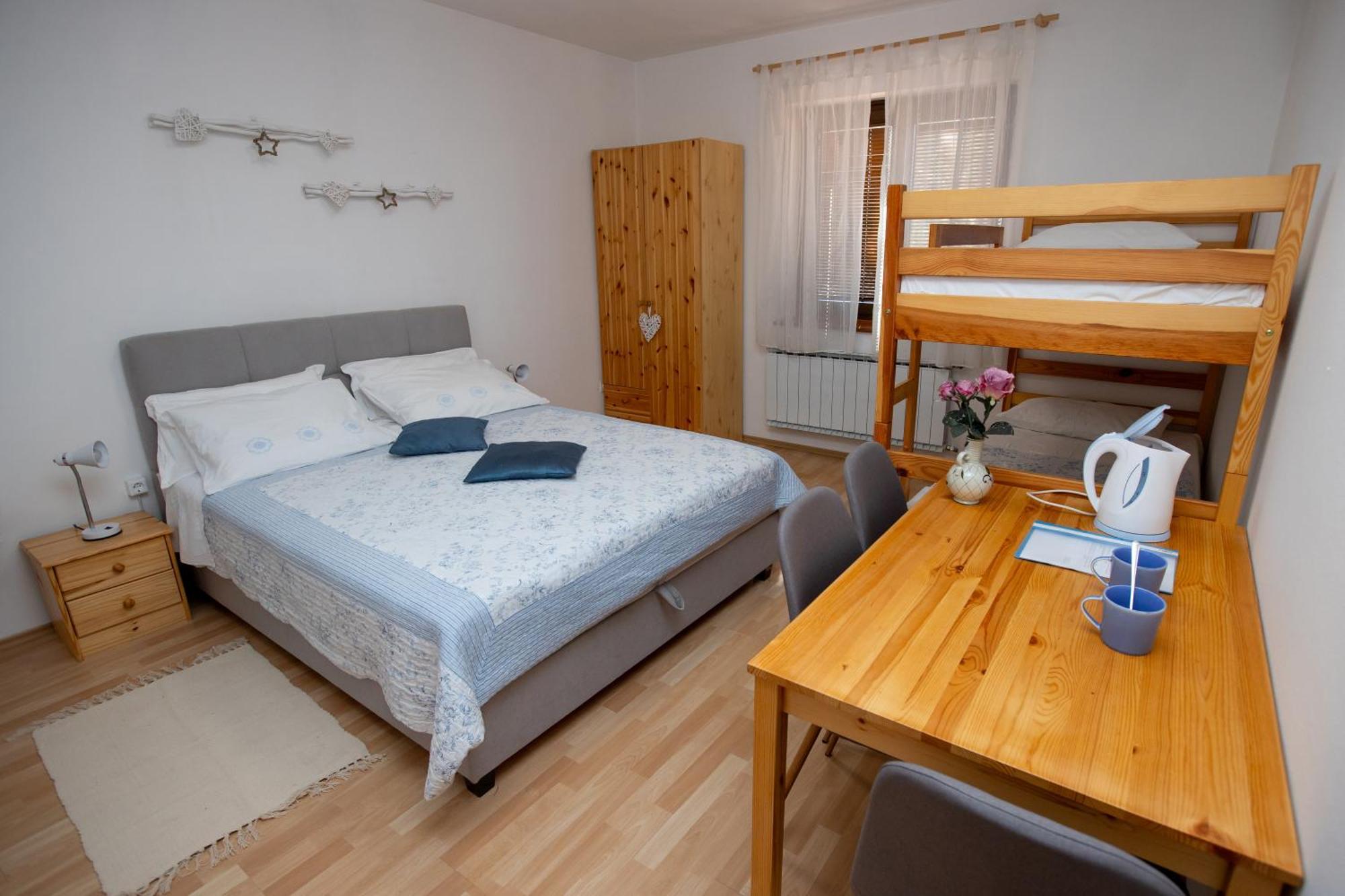 Guesthouse Sanabor 포스토이나 외부 사진